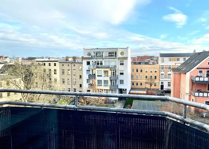 Cottbus-Apartments - Red Apartment I Privat I Wifi I Kueche I Balkon